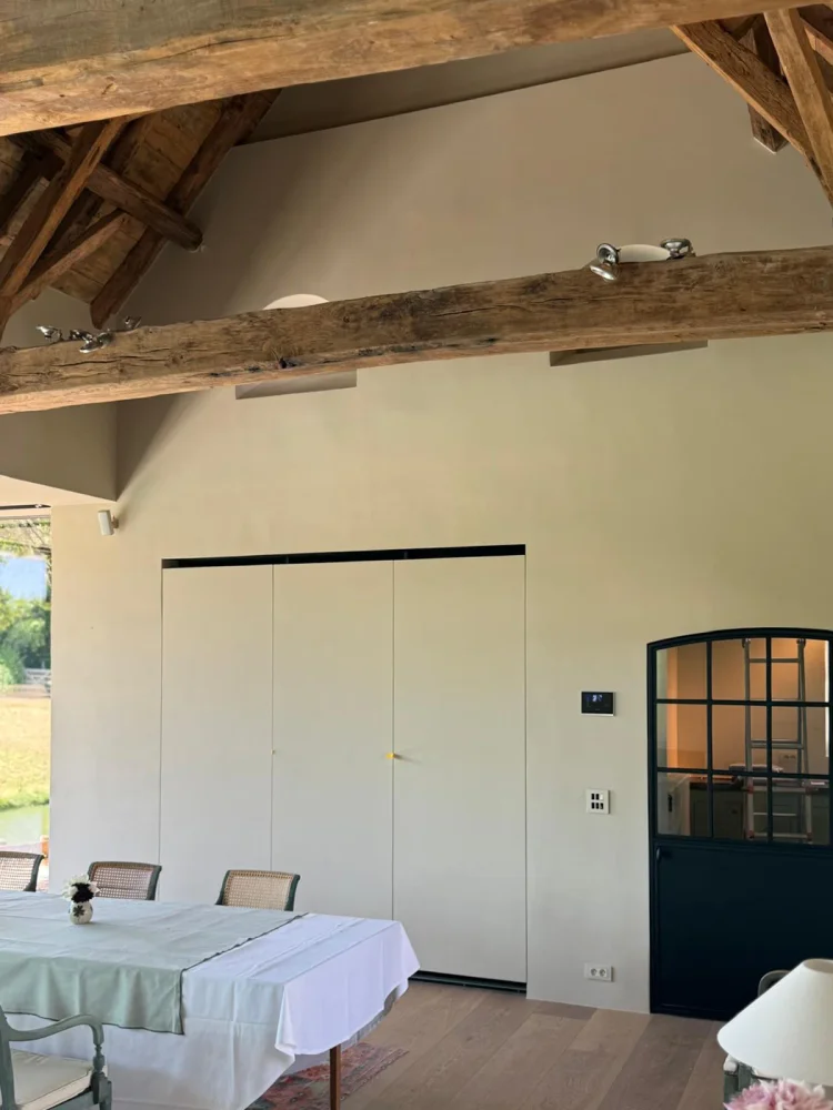 Volledig geïntegreerde airco, zonder zichtbare units — foto 3